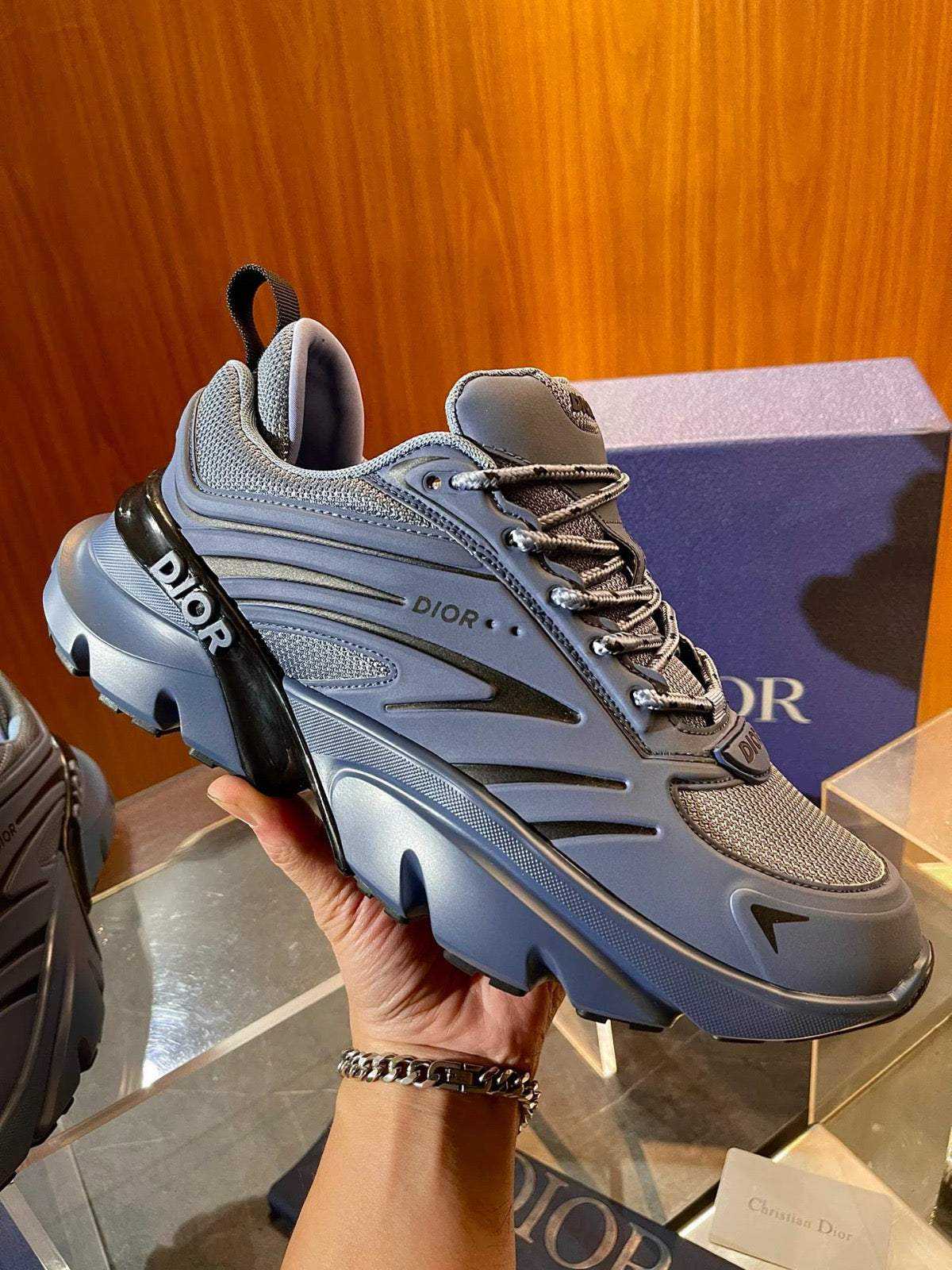 SNEAKER DIOR B44 BLADE A MAILLE GRIS  2025